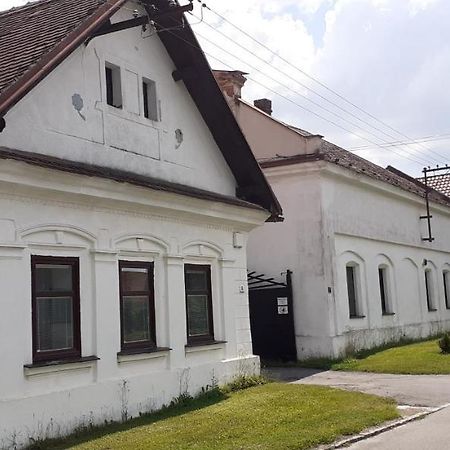 Farma Macas Villa Lázně Bohdaneč Buitenkant foto