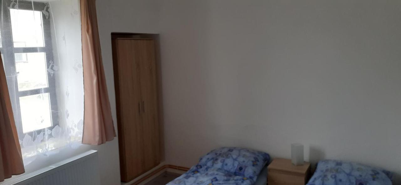 Farma Macas Villa Lázně Bohdaneč Buitenkant foto